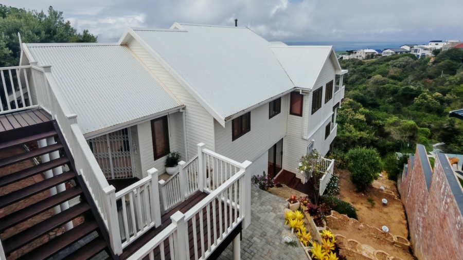 3 Bedroom Property for Sale in Herolds Bay Western Cape